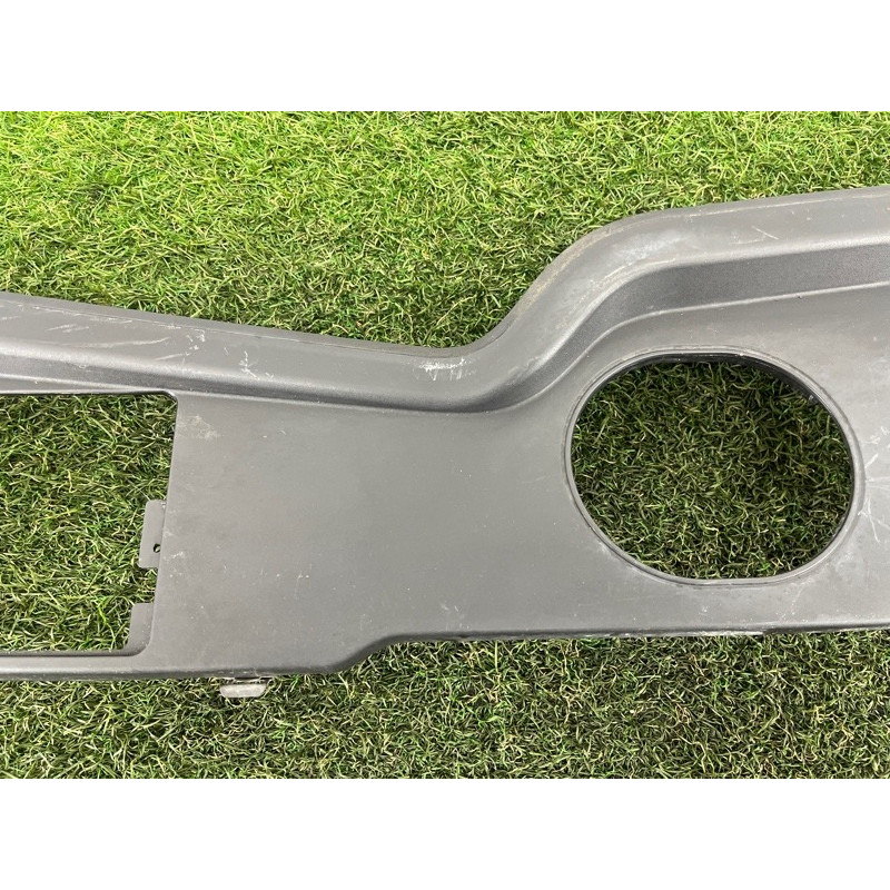 Жабо (кузов и элементы) AUDI Q5 8R 2012 3.2 CALB 8R1819447C01C