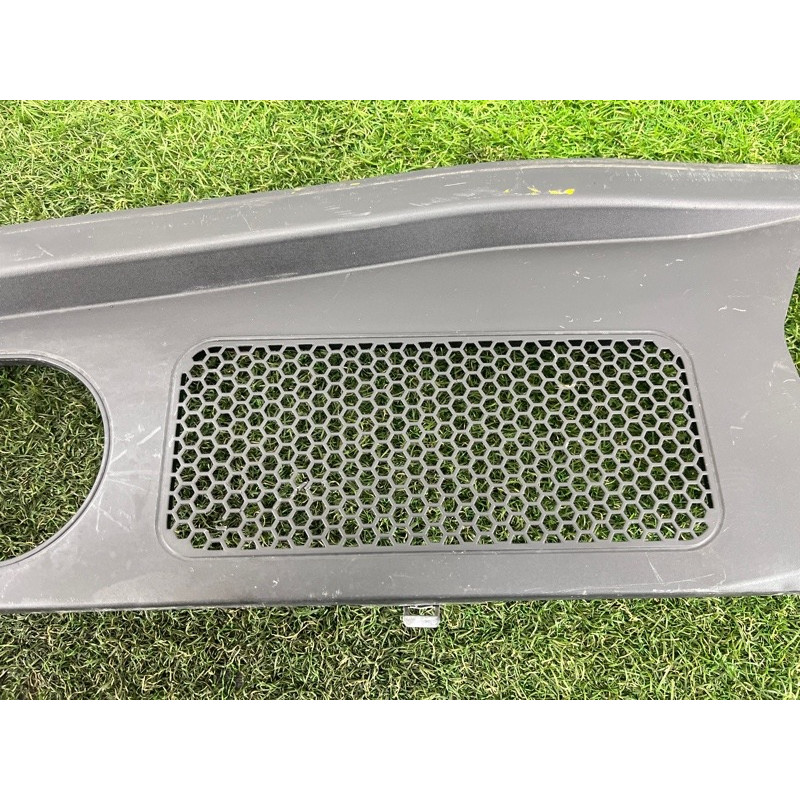 Жабо (кузов и элементы) AUDI Q5 8R 2012 3.2 CALB 8R1819447C01C