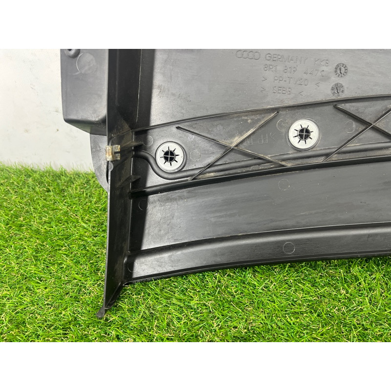 Жабо (кузов и элементы) AUDI Q5 8R 2012 3.2 CALB 8R1819447C01C