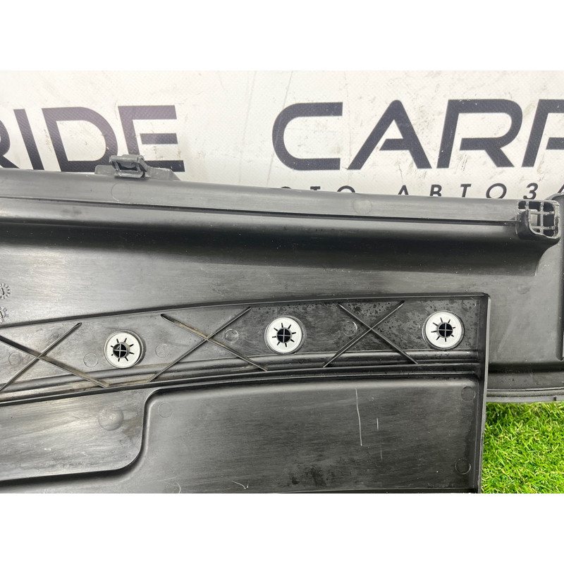 Жабо (кузов и элементы) AUDI Q5 8R 2012 3.2 CALB 8R1819447C01C