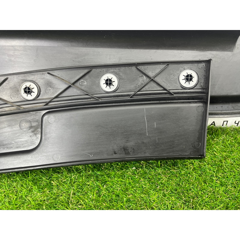 Жабо (кузов и элементы) AUDI Q5 8R 2012 3.2 CALB 8R1819447C01C