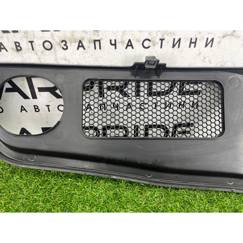 Жабо (кузов и элементы) AUDI Q5 8R 2012 3.2 CALB 8R1819447C01C