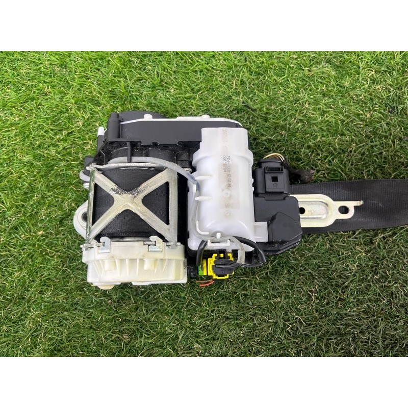 Ремень безопасности (airbag/безопасность) AUDI A3 8V 2015 1.8 8V5857705HV04