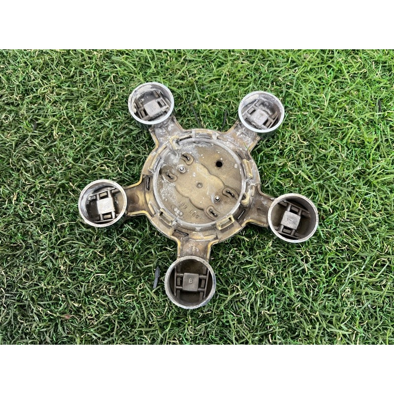 Колпачок колеса декоративный (аксессуары) AUDI Q5 8R 2012 3.2 CALB 8R0601165