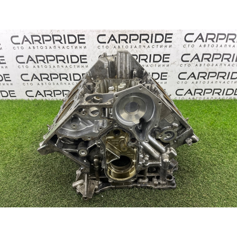 Блок цилиндров (двигатель и элементы) AUDI Q5 8R 2012 3.2 CALB 06E103023