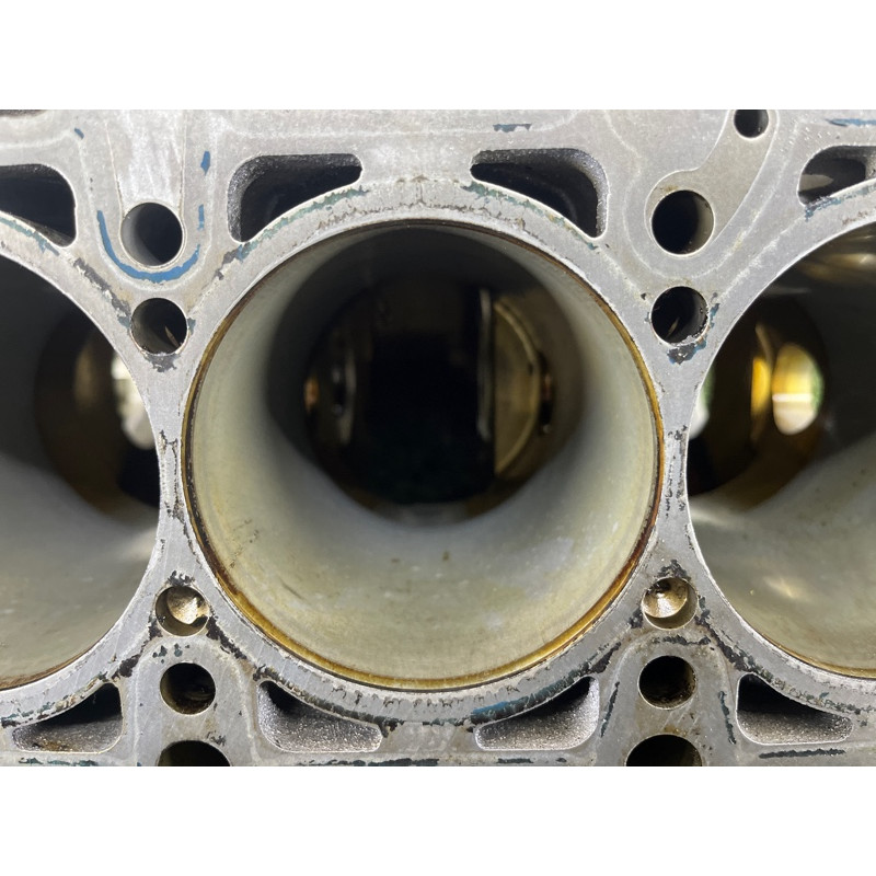 Блок цилиндров (двигатель и элементы) AUDI Q5 8R 2012 3.2 CALB 06E103023