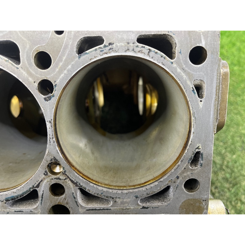 Блок цилиндров (двигатель и элементы) AUDI Q5 8R 2012 3.2 CALB 06E103023