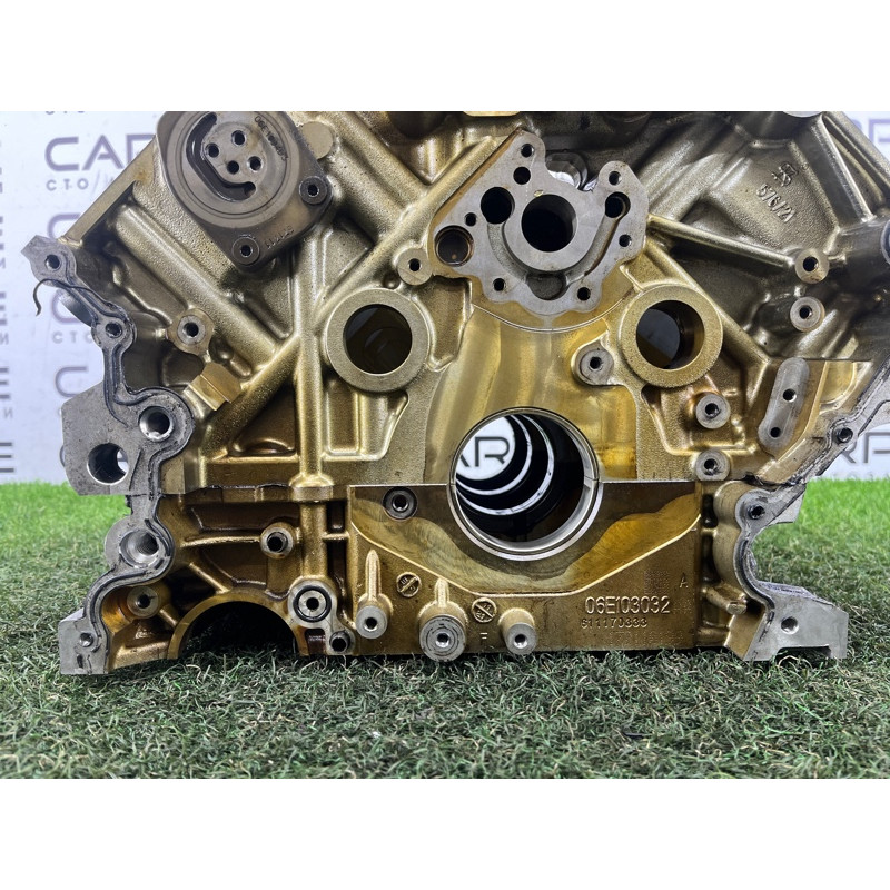 Блок цилиндров (двигатель и элементы) AUDI Q5 8R 2012 3.2 CALB 06E103023