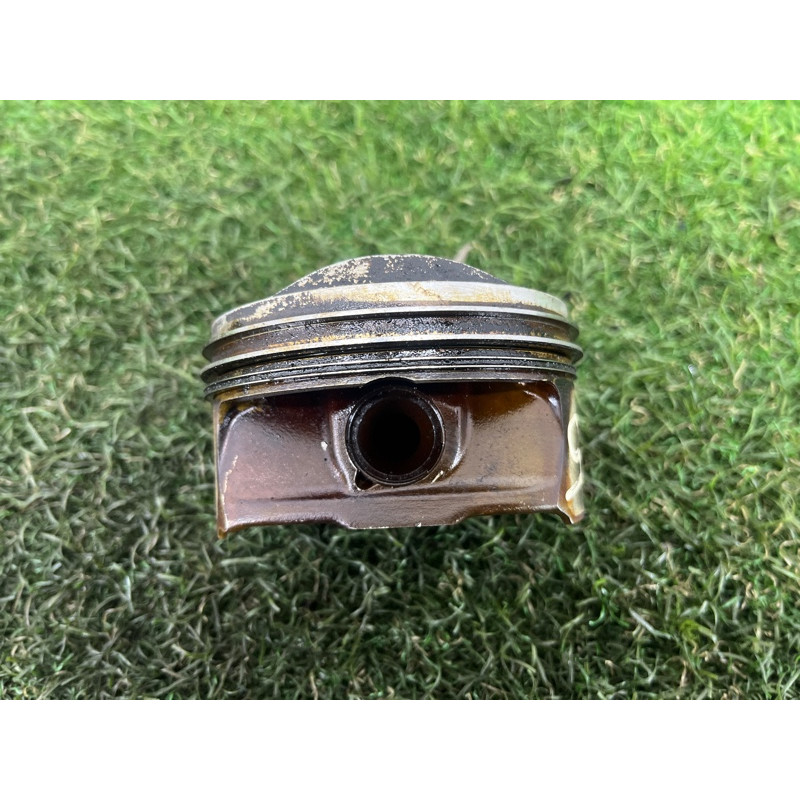 Поршень (двигатель и элементы) AUDI Q5 8R 2012 3.2 CALB 06E107066BS