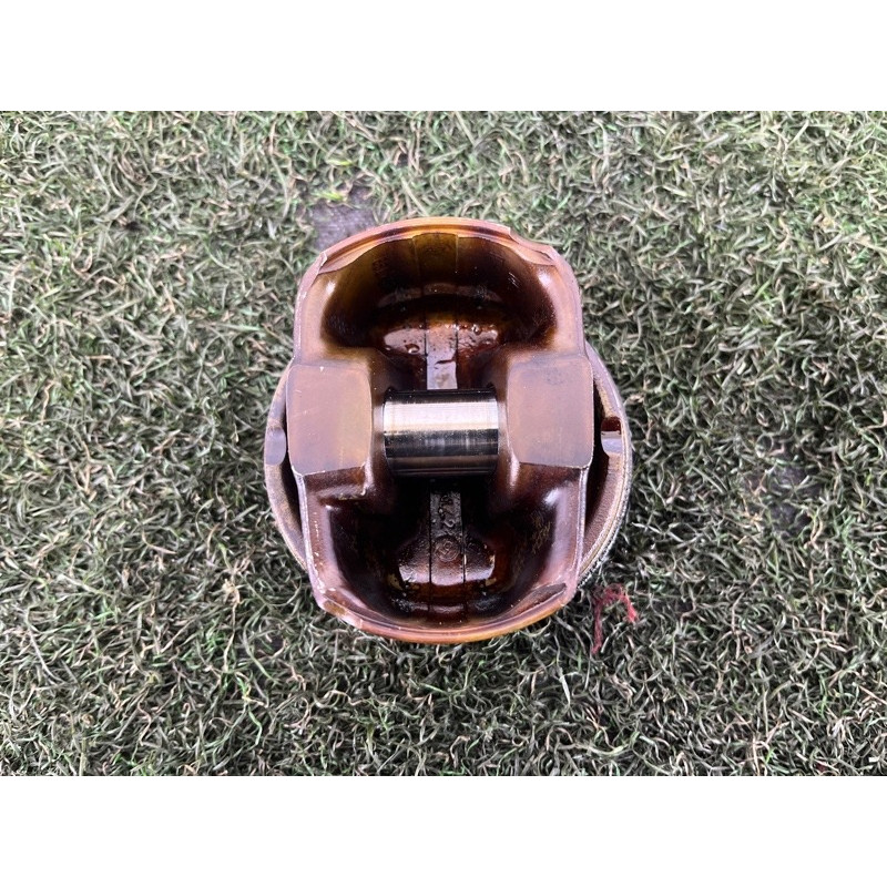 Поршень (двигатель и элементы) AUDI Q5 8R 2012 3.2 CALB 06E107066BS