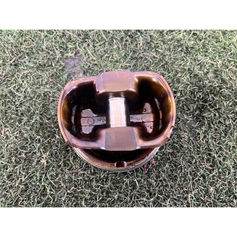 Поршень (двигатель и элементы) AUDI Q5 8R 2012 3.2 CALB 06E107066BS