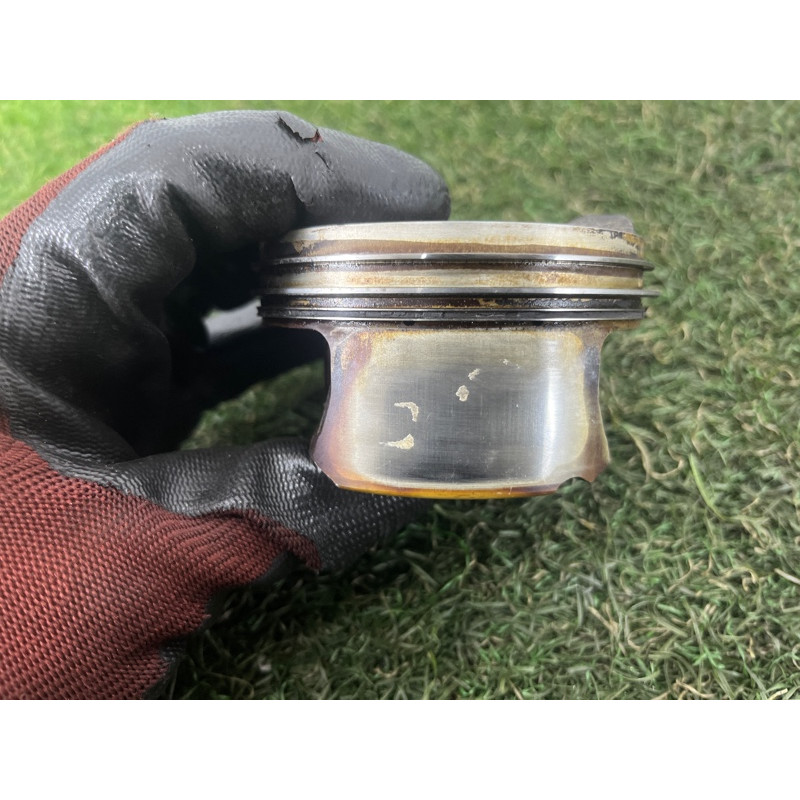 Поршень (двигатель и элементы) AUDI Q5 8R 2012 3.2 CALB 06E107065BS