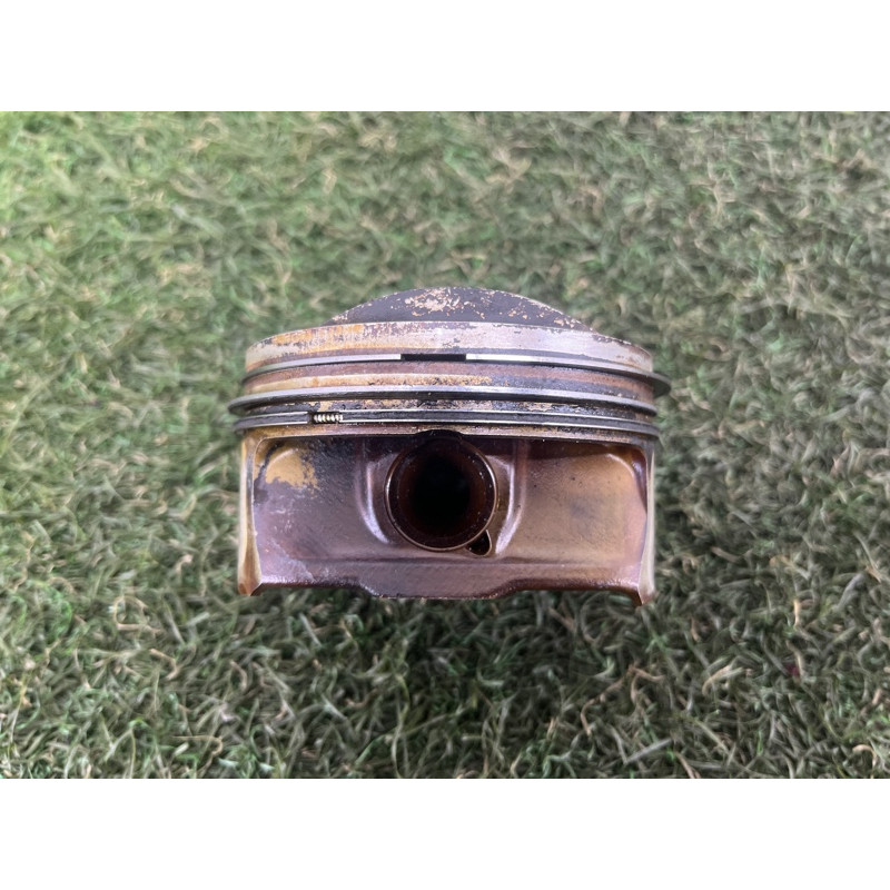 Поршень (двигатель и элементы) AUDI Q5 8R 2012 3.2 CALB 06E107065BS