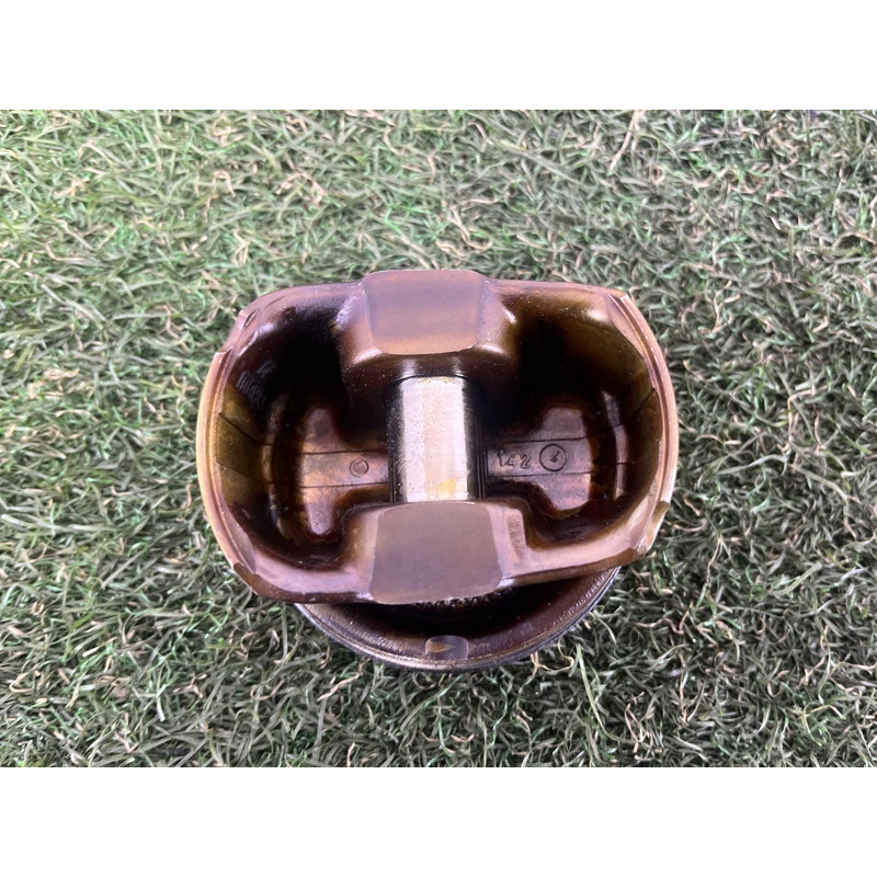 Поршень (двигатель и элементы) AUDI Q5 8R 2012 3.2 CALB 06E107065BS