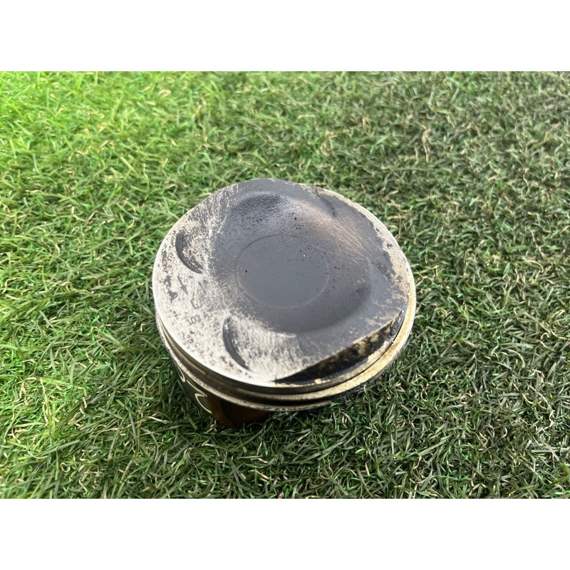 Поршень (двигатель и элементы) AUDI Q5 8R 2012 3.2 CALB 06E107065BS