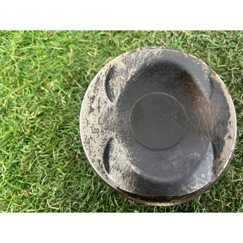 Поршень (двигатель и элементы) AUDI Q5 8R 2012 3.2 CALB 06E107065BS