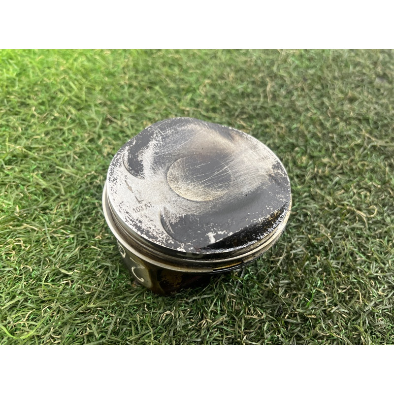 Поршень (двигатель и элементы) AUDI Q5 8R 2012 3.2 CALB 06E107065BS