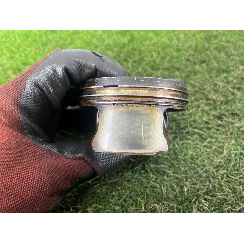 Поршень (двигатель и элементы) AUDI Q5 8R 2012 3.2 CALB 06E107065BS