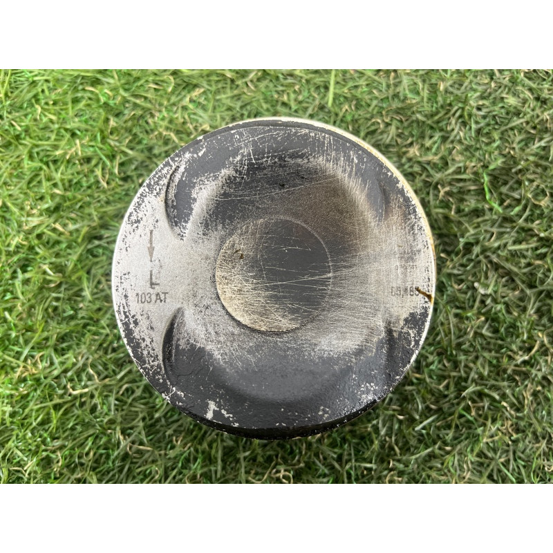 Поршень (двигатель и элементы) AUDI Q5 8R 2012 3.2 CALB 06E107065BS