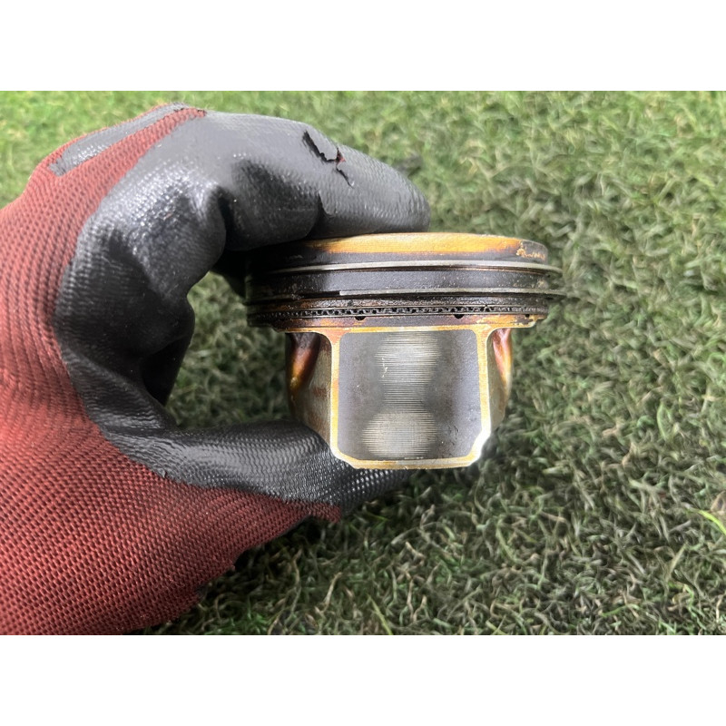 Поршень (двигатель и элементы) AUDI A4 B9 2017 2.0 06K107065AC