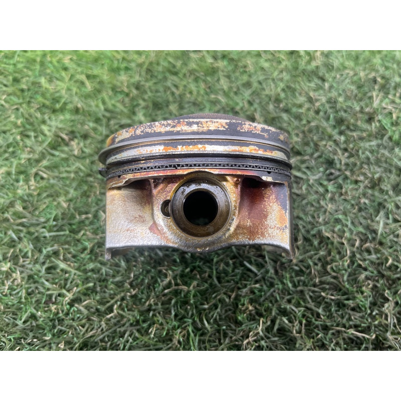 Поршень (двигатель и элементы) AUDI A4 B9 2017 2.0 06K107065AC