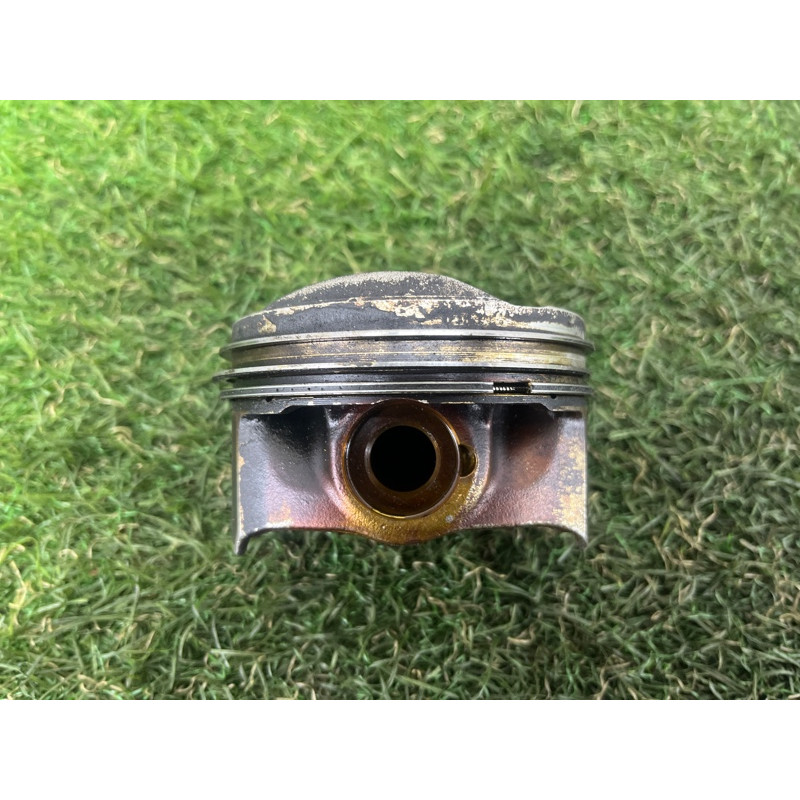 Поршень (двигатель и элементы) AUDI A3 8V 2015 1.8 06K107065G