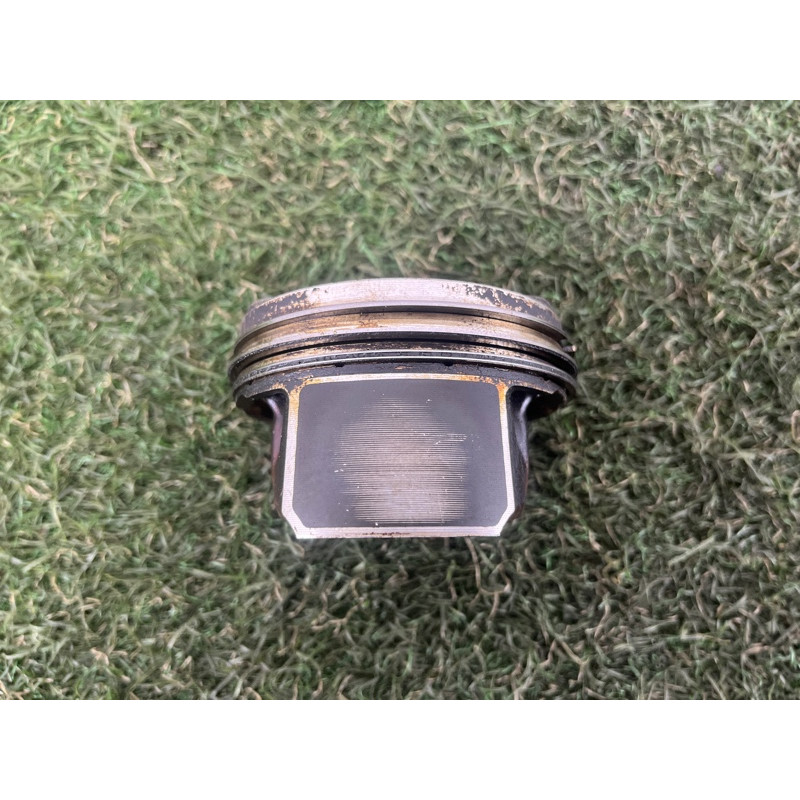 Поршень (двигатель и элементы) AUDI A3 8V 2015 1.8 06K107065G