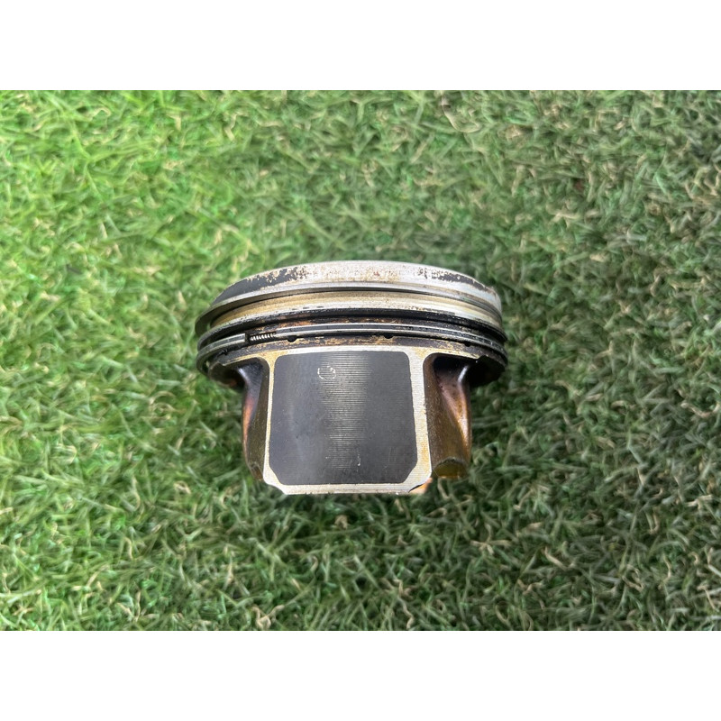 Поршень (двигатель и элементы) AUDI A3 8V 2015 1.8 06K107065G