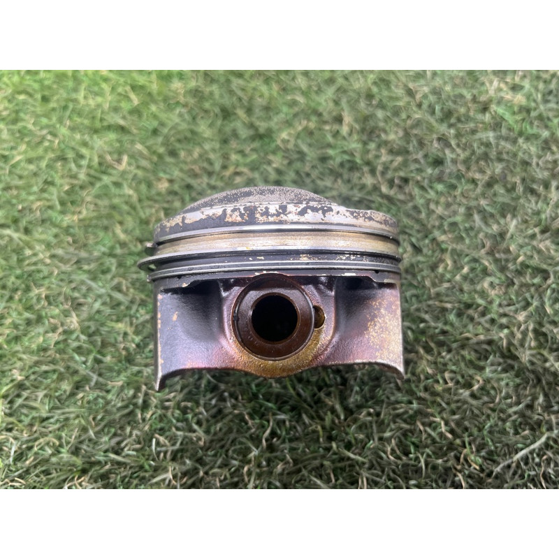 Поршень (двигатель и элементы) AUDI A3 8V 2015 1.8 06K107065G