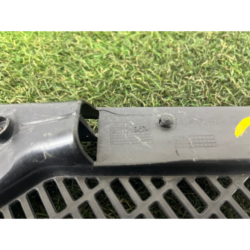 Накладка на жабо (кузов и элементы) BMW X3 F25 2012 3.0 64319184005