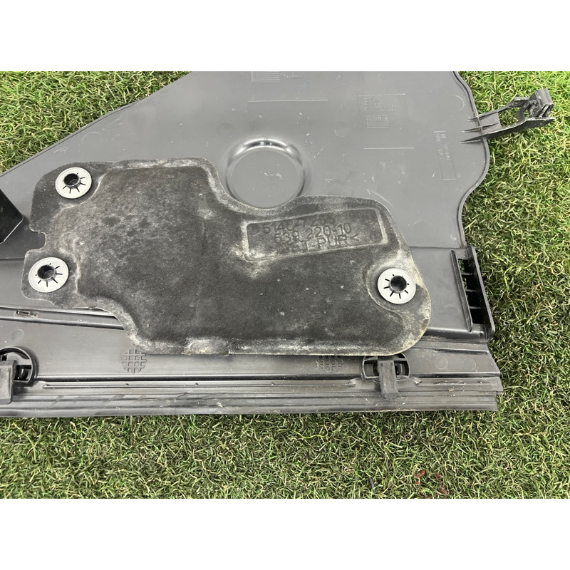 Накладка на жабо (кузов и элементы) BMW 2-series F22 2015 2.0 51717405636