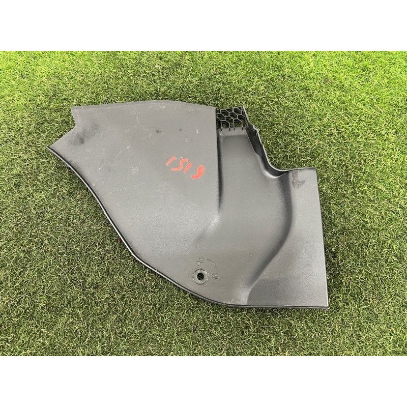 Накладка на жабо (кузов і елементи) BMW 5-series G30 2017 2.0 B46B20 51717388715