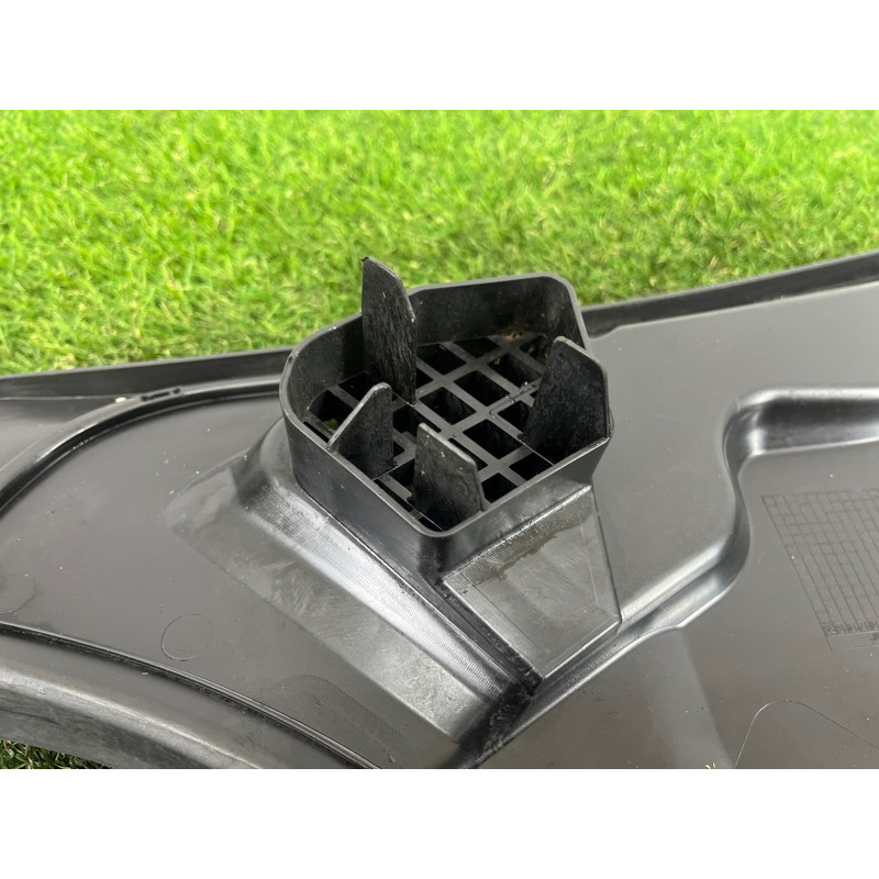Накладка на жабо (кузов и элементы) BMW 5-series F10 2011 3.0 64316987605