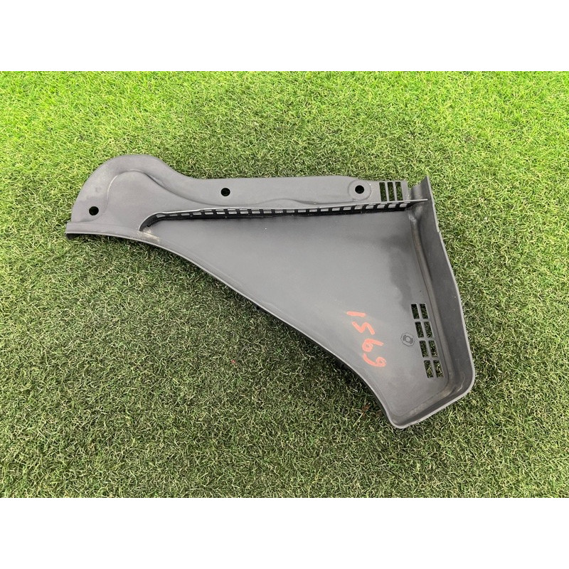 Накладка на жабо (кузов и элементы) BMW 5-series F10 2011 3.0 51717216977