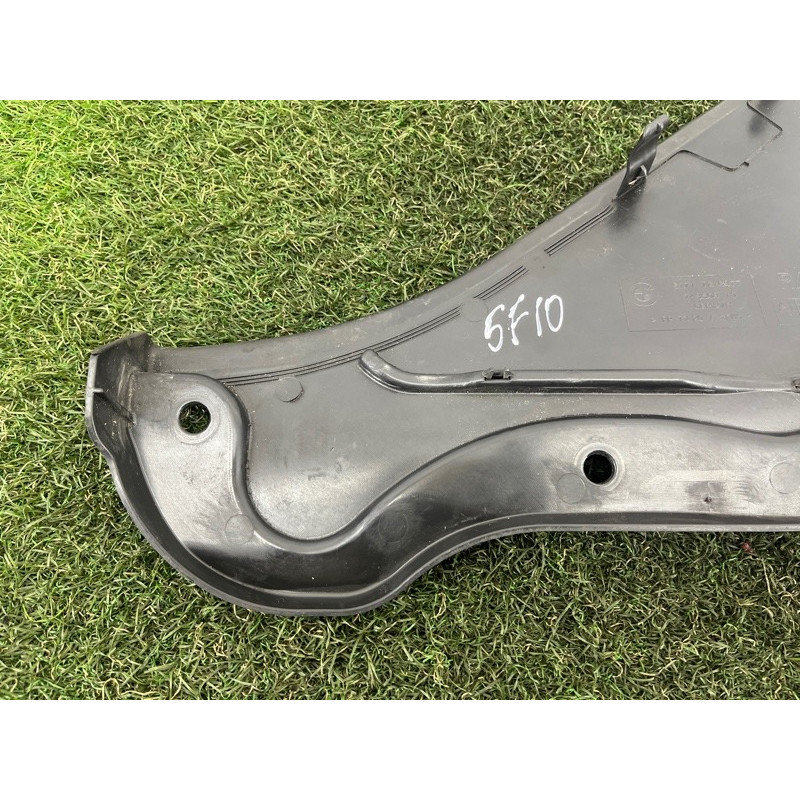 Накладка на жабо (кузов и элементы) BMW 5-series F10 2011 3.0 51717216977