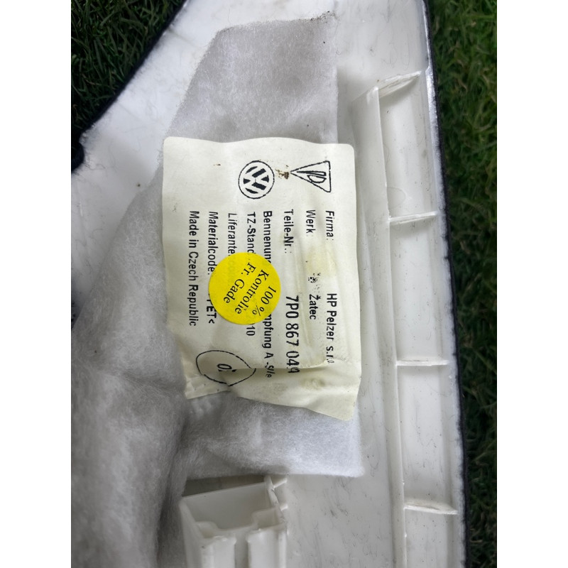 Обшивка стійки (салон) Volkswagen Touareg II NF 2013 3.0 7P6867233FBR2