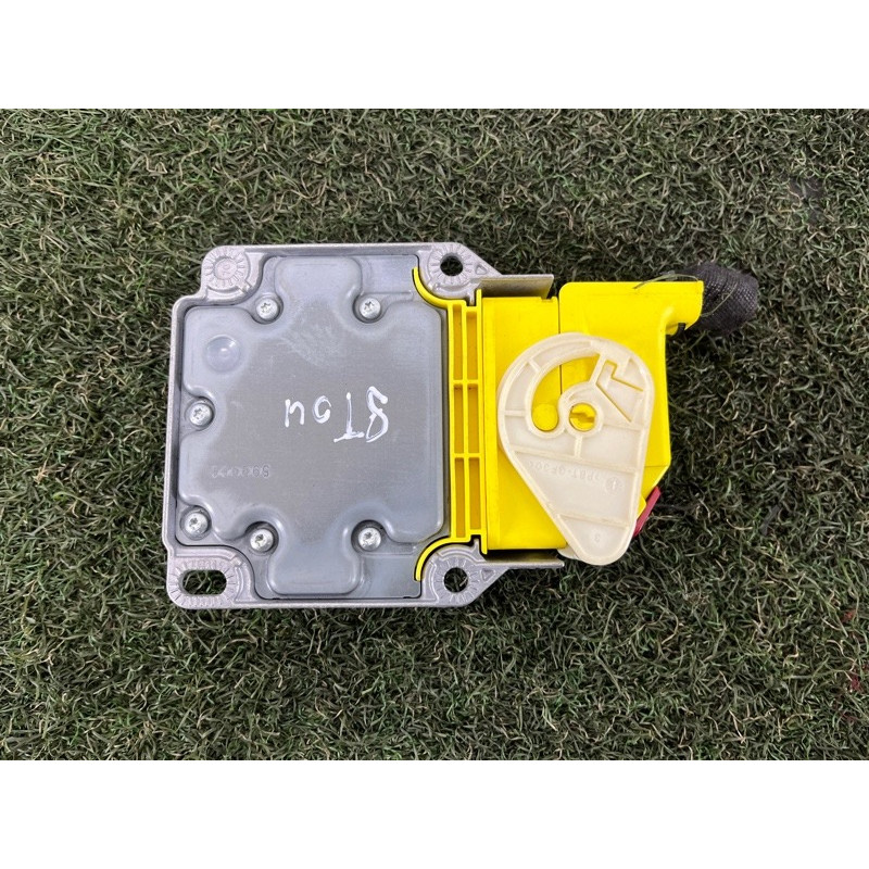 Блок управління airbag (airbag / безпека) Volkswagen Touareg II NF 2013 3.0 7P0959655B02P