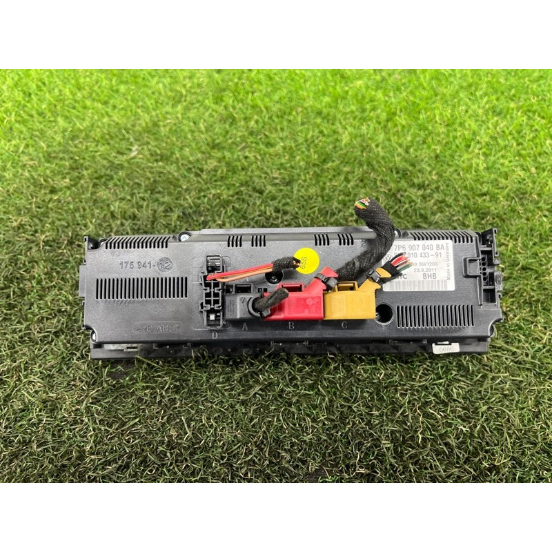 Блок управления климат-контролем (электрика / блок управления) Volkswagen Touareg II NF 2013 3.0 7P6907040BA