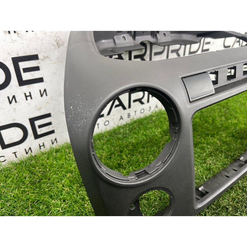 Накладка торпеды (салон) Volkswagen Amarok 2H 2012 2.0 2H0857211E5W8