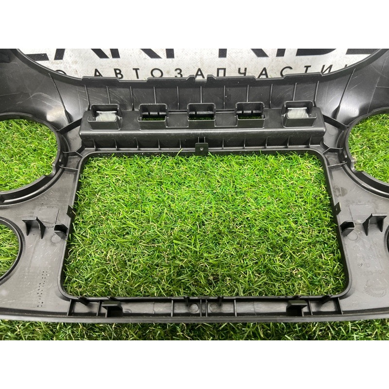 Накладка торпеды (салон) Volkswagen Amarok 2H 2012 2.0 2H0857211E5W8