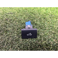 Кнопка освітлення багажного відділення