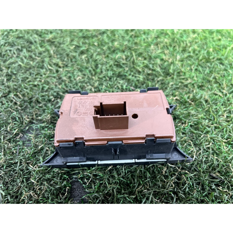 Кнопка ESP (электрика / кнопки) Volkswagen Touareg II NF 2013 3.0 7P6927127F