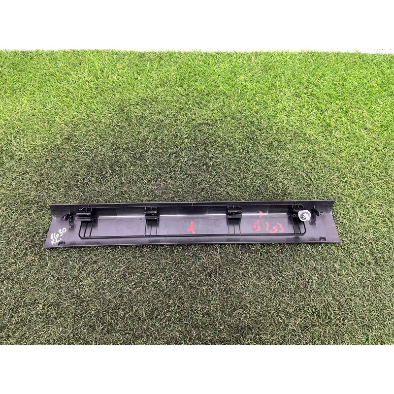 Накладка на поріг (кузов і елементи) BMW 5-series G30 2017 2.0 B46B20 51477419304