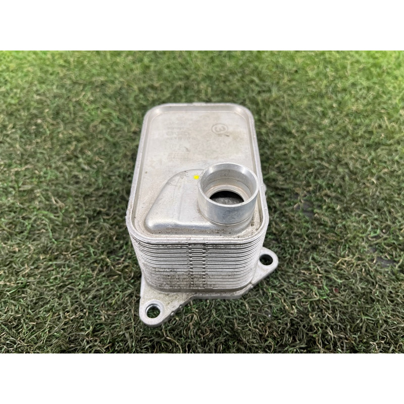 Теплообменник масляного фильтра (двигатель и элементы) AUDI A3 8V 2015 1.8 06L117021G