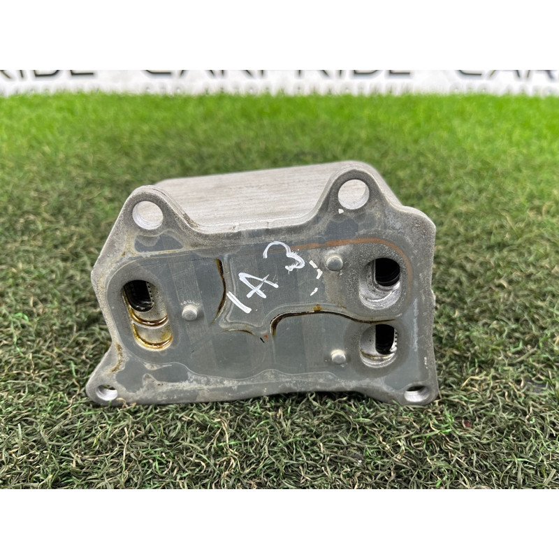 Теплообменник масляного фильтра (двигатель и элементы) AUDI A3 8V 2015 1.8 06L117021G