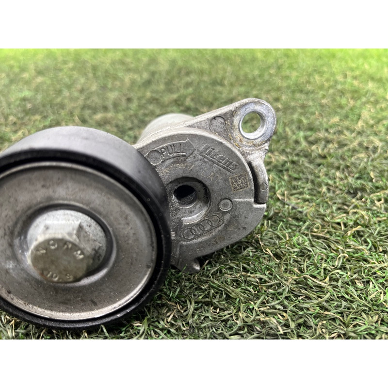 Ролик натяжной (двигатель и элементы) AUDI A3 8V 2015 1.8 06L903133D