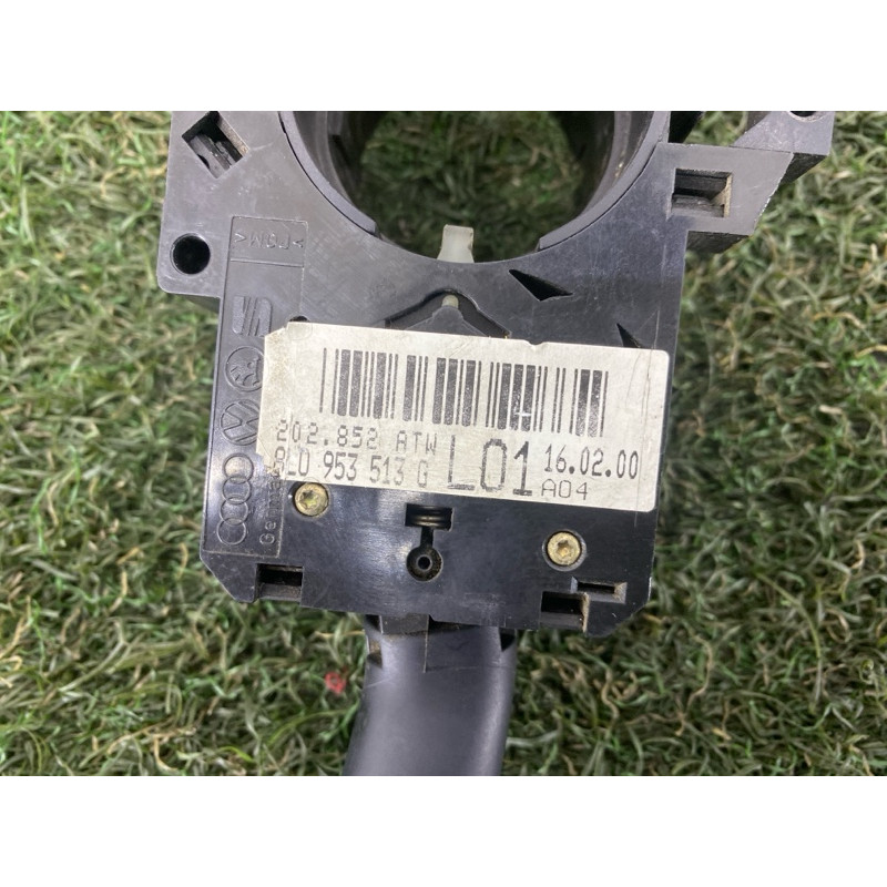 Переключатель поворотов (электрика) Volkswagen Passat B5 2000 2.5 8l0953513g