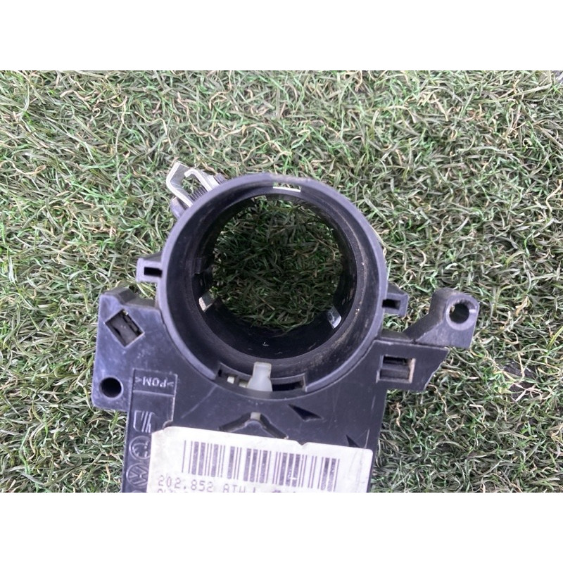 Переключатель поворотов (электрика) Volkswagen Passat B5 2000 2.5 8l0953513g