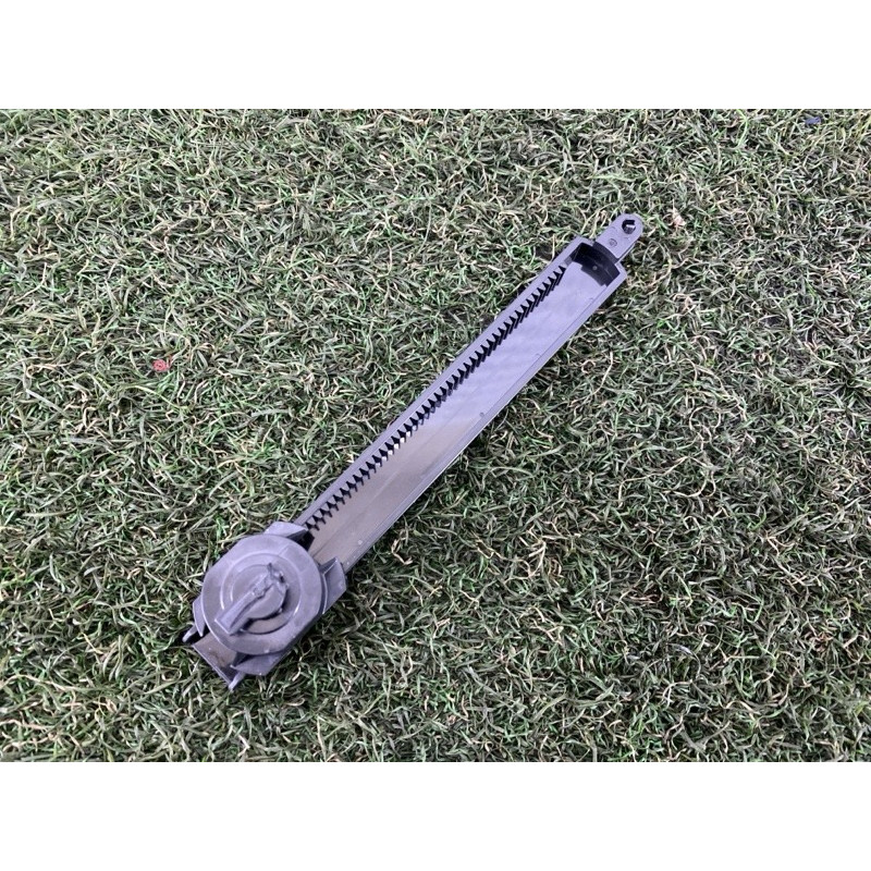 Амортизатор бардачка (салон) Jeep Renegade BU 2020 2.4 68247069AA