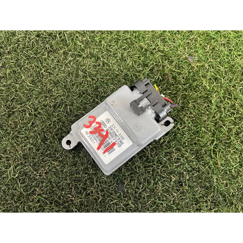 Датчик присутствия пассажира (электрика / датчики) Volkswagen Touareg FL 2015 3.6 7P6959339